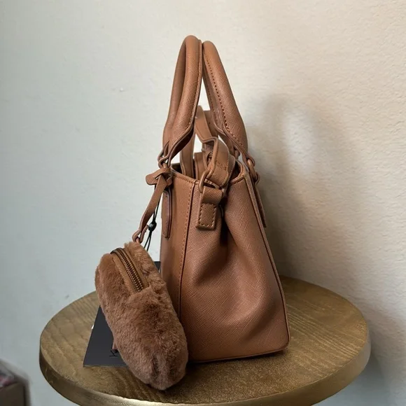 Kendall + Kylie brown mini crossbody tote bag with fuzzy coin purse, NWT - Picture 4 of 11